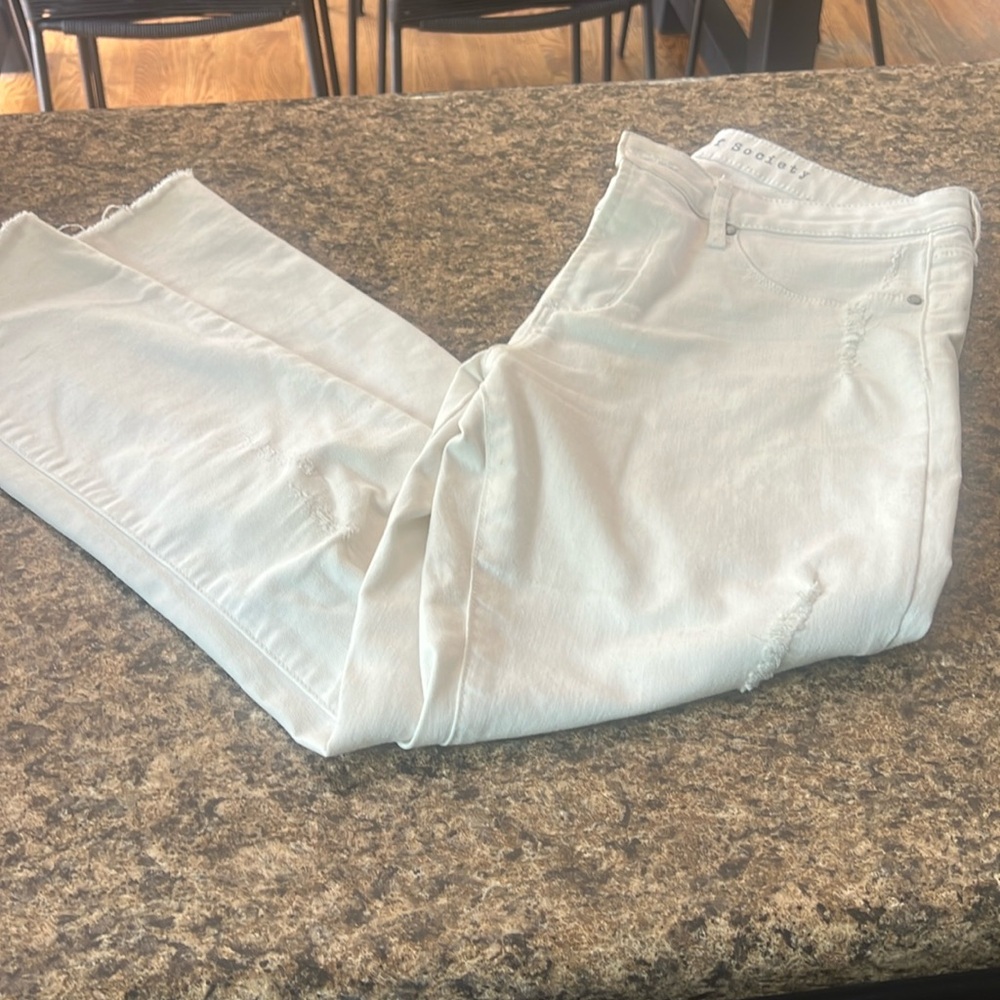 Distressed white jeans, size 30
